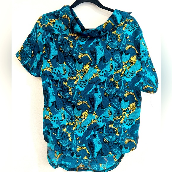 Cheetah Blouse - Picture 2 of 3